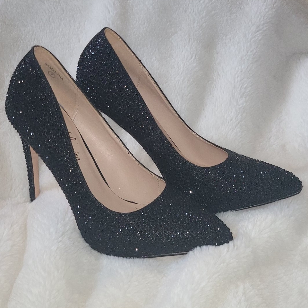 Black rhinestones heels!